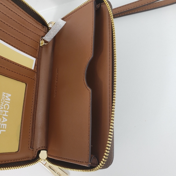 MICHAEL KORS JS LARGE FLAT ZIP PHONE CASE WALLET - Picture 9 of 10